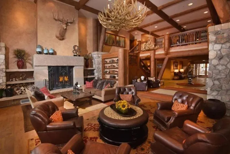 Apartment Elkhorn Lodge: Ski-in/ski-out In Village