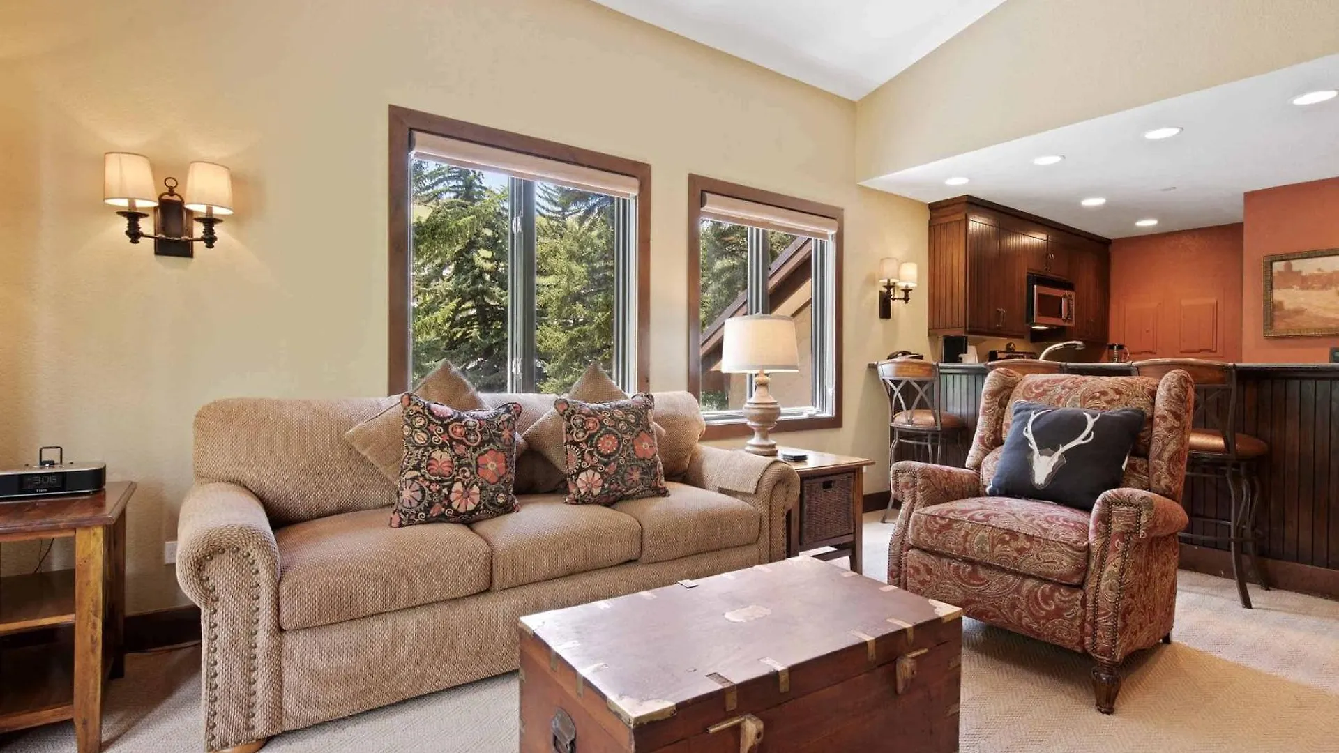 Apartment The Charter At C2105 Beaver Creek