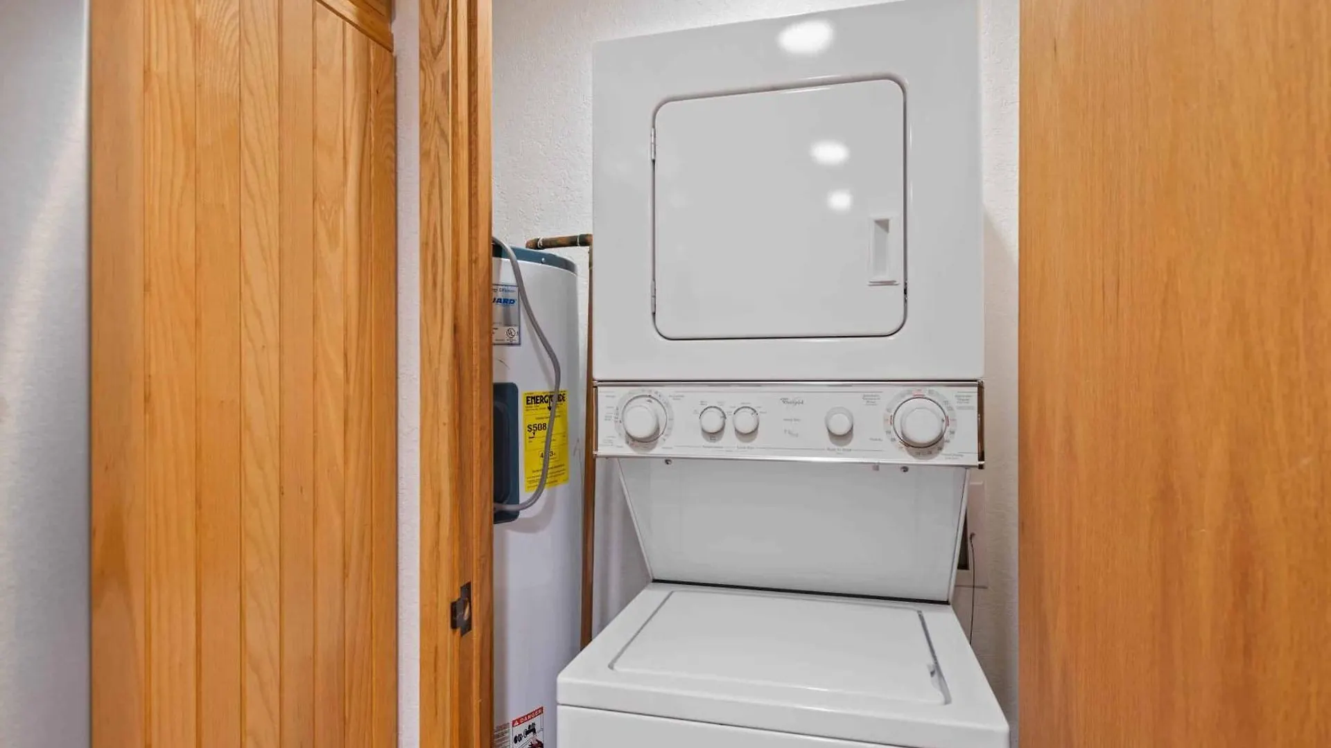 Apartment The Charter At B320