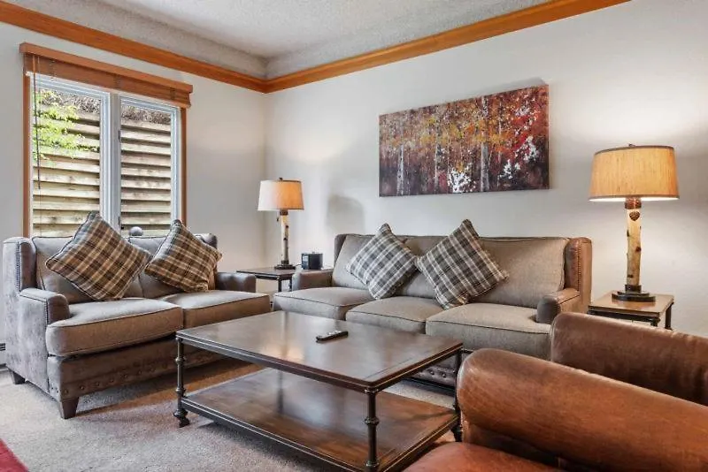 The Charter At A110 Apartment *