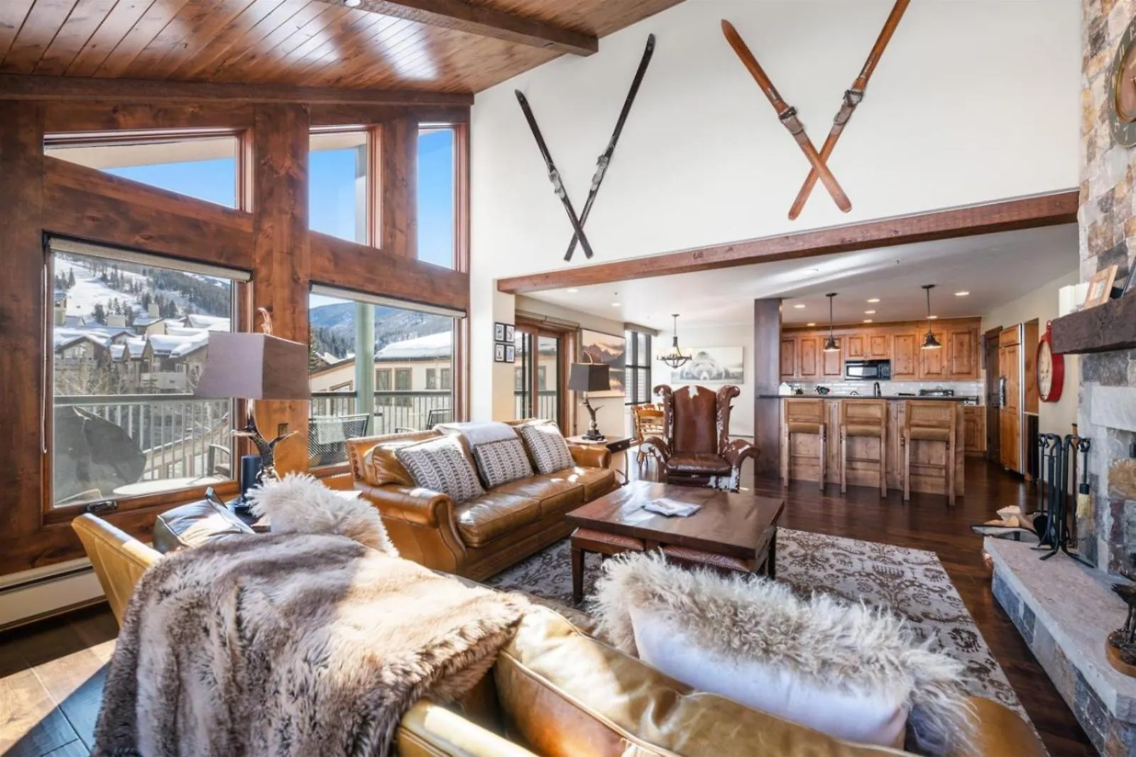 Luxury 4 Bedroom Penthouse In Village Apartment
