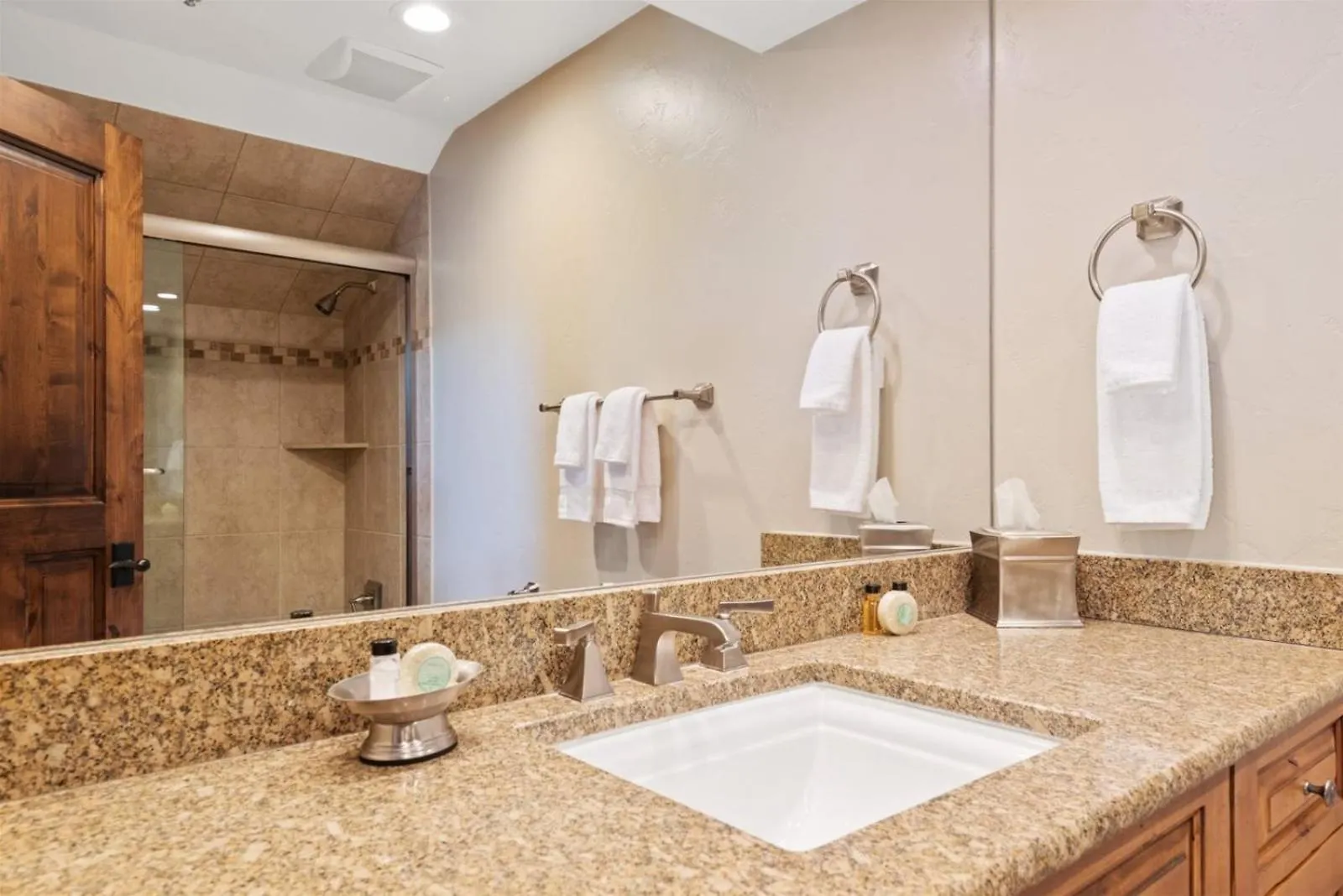 Apartment Luxury 4 Bedroom Penthouse In Village