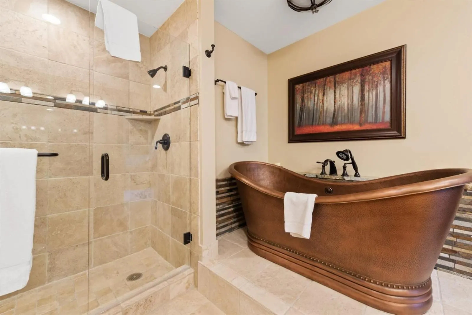 Luxury 4 Bedroom Penthouse In Village *