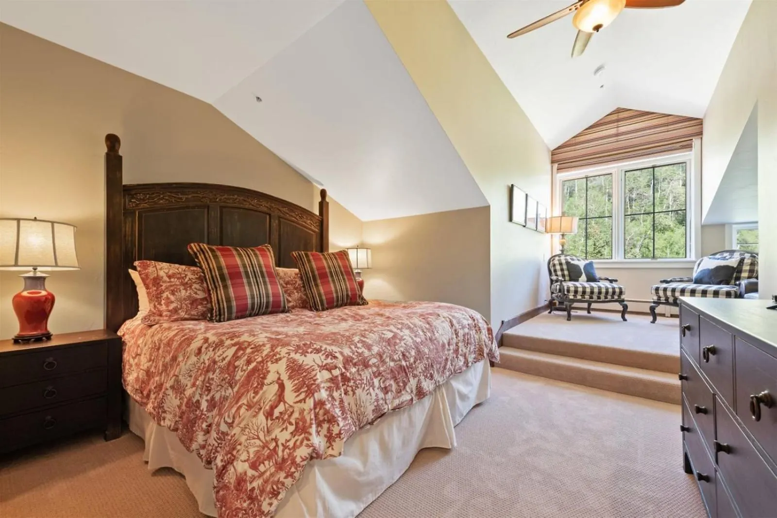 Luxury 4 Bedroom Penthouse In Village * Beaver Creek
