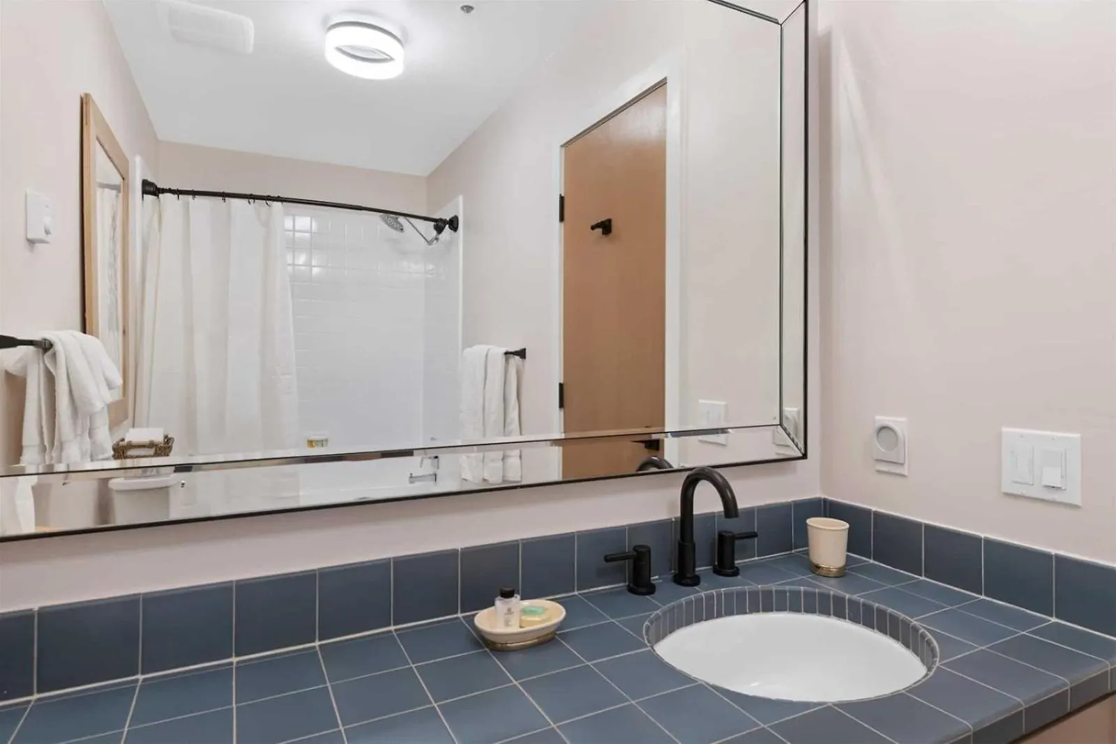 Residences 2 Bedroom Luxury Vacation