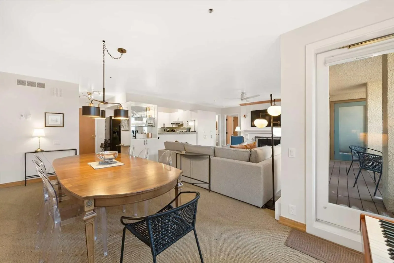 Residences 2 Bedroom Luxury Vacation *
