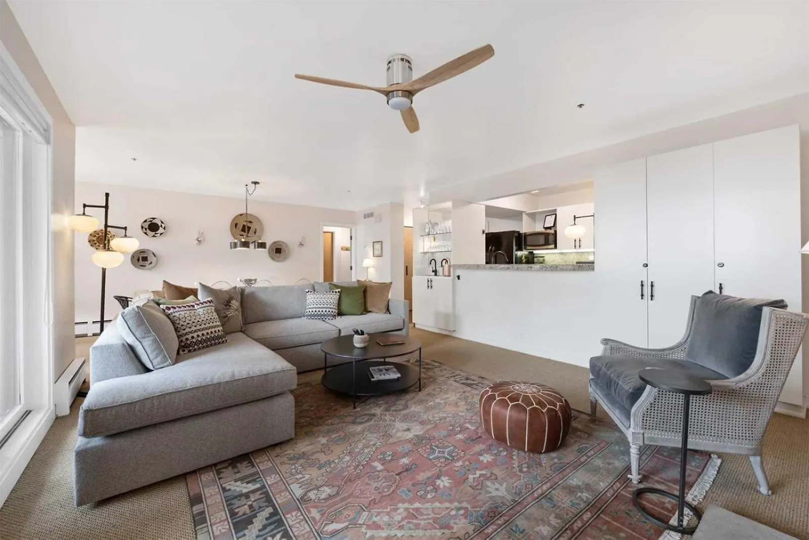 Residences 2 Bedroom Luxury Vacation *