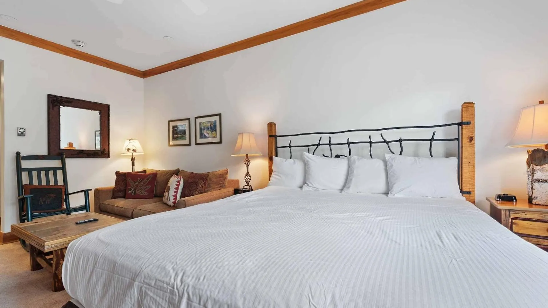 Apartment The Charter At D2205 Beaver Creek