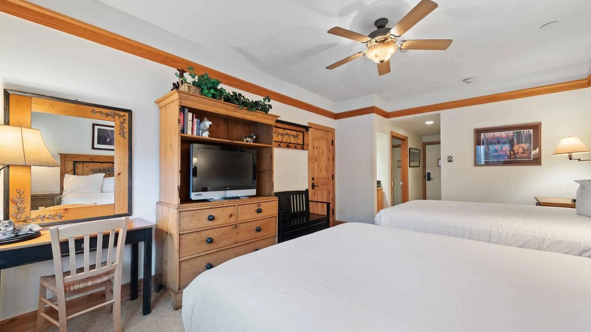 The Charter At D2705 Apartment Beaver Creek