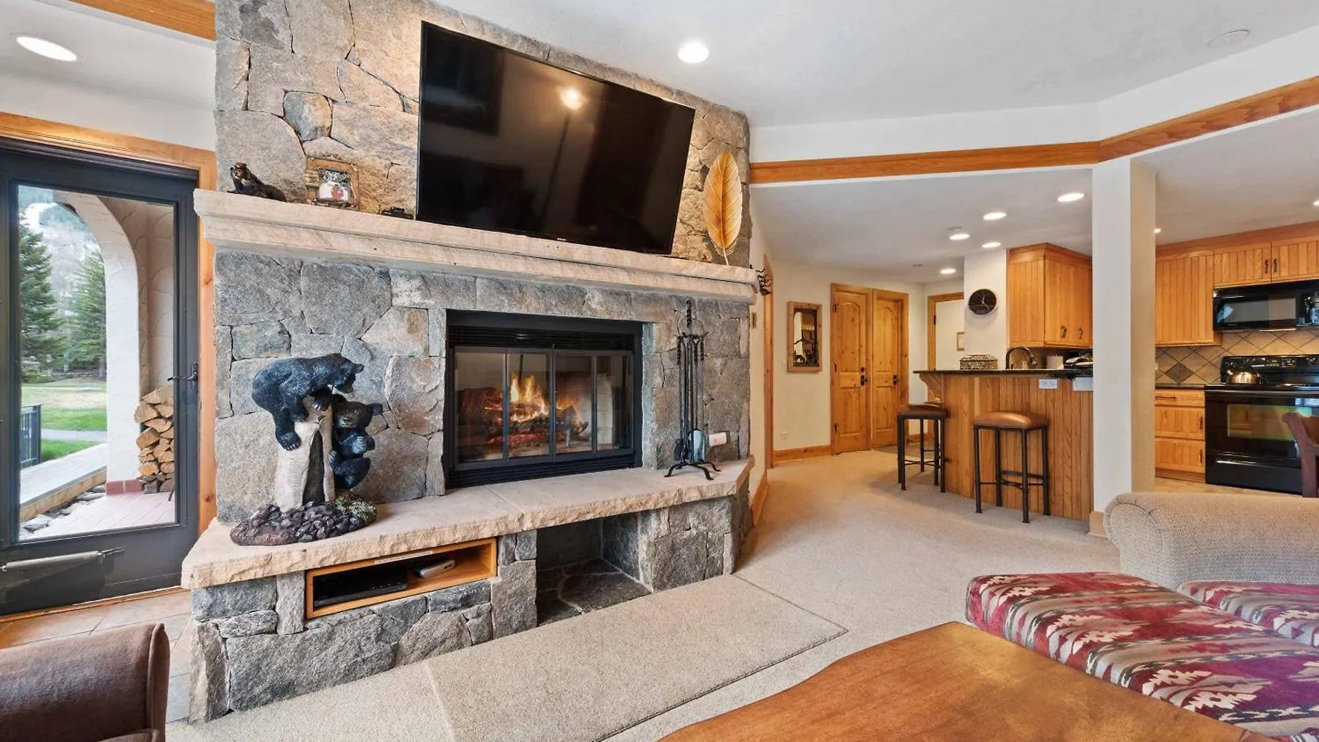 Apartment The Charter At D2705 Beaver Creek