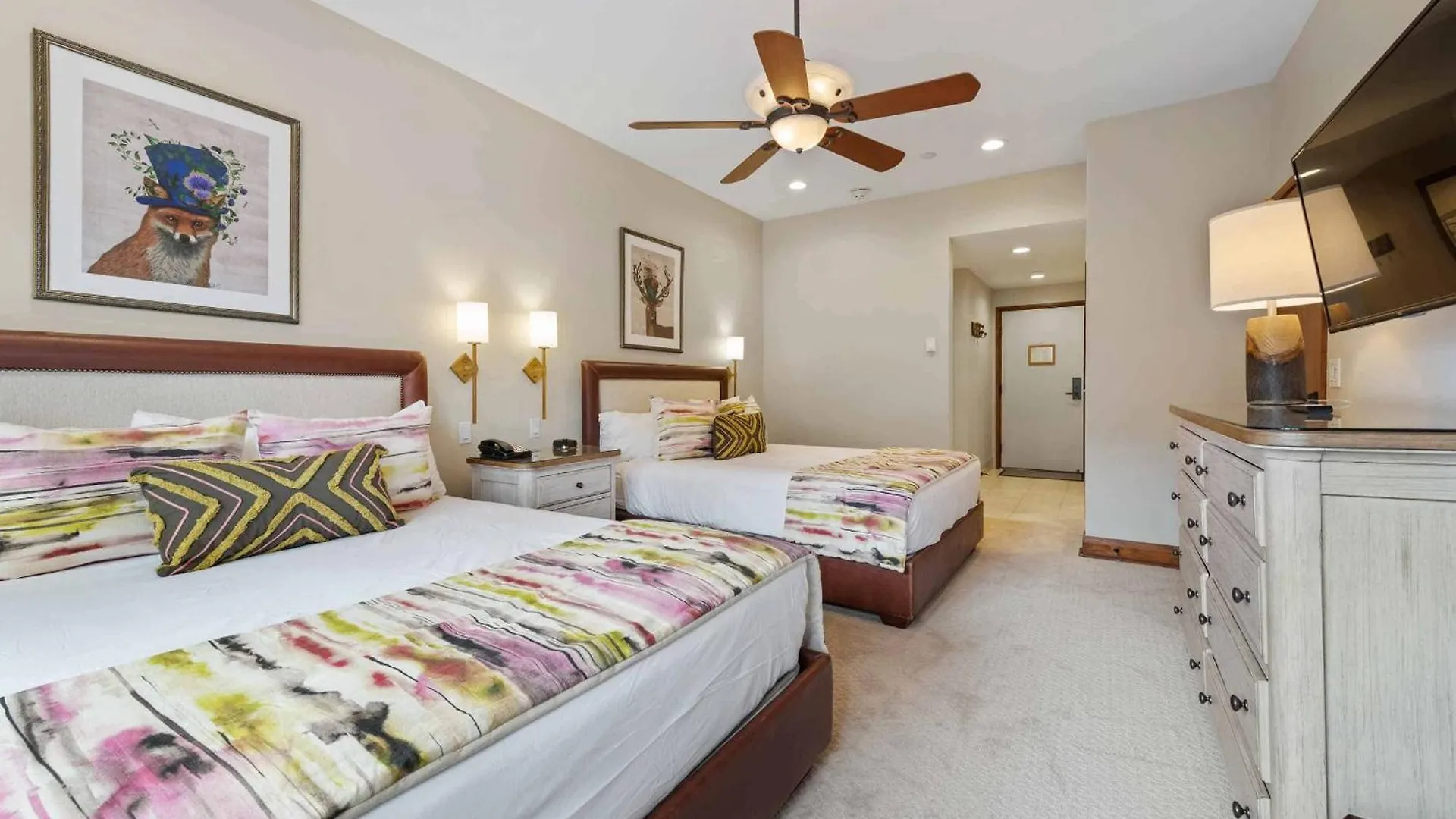Apartment The Charter At D2805 Beaver Creek