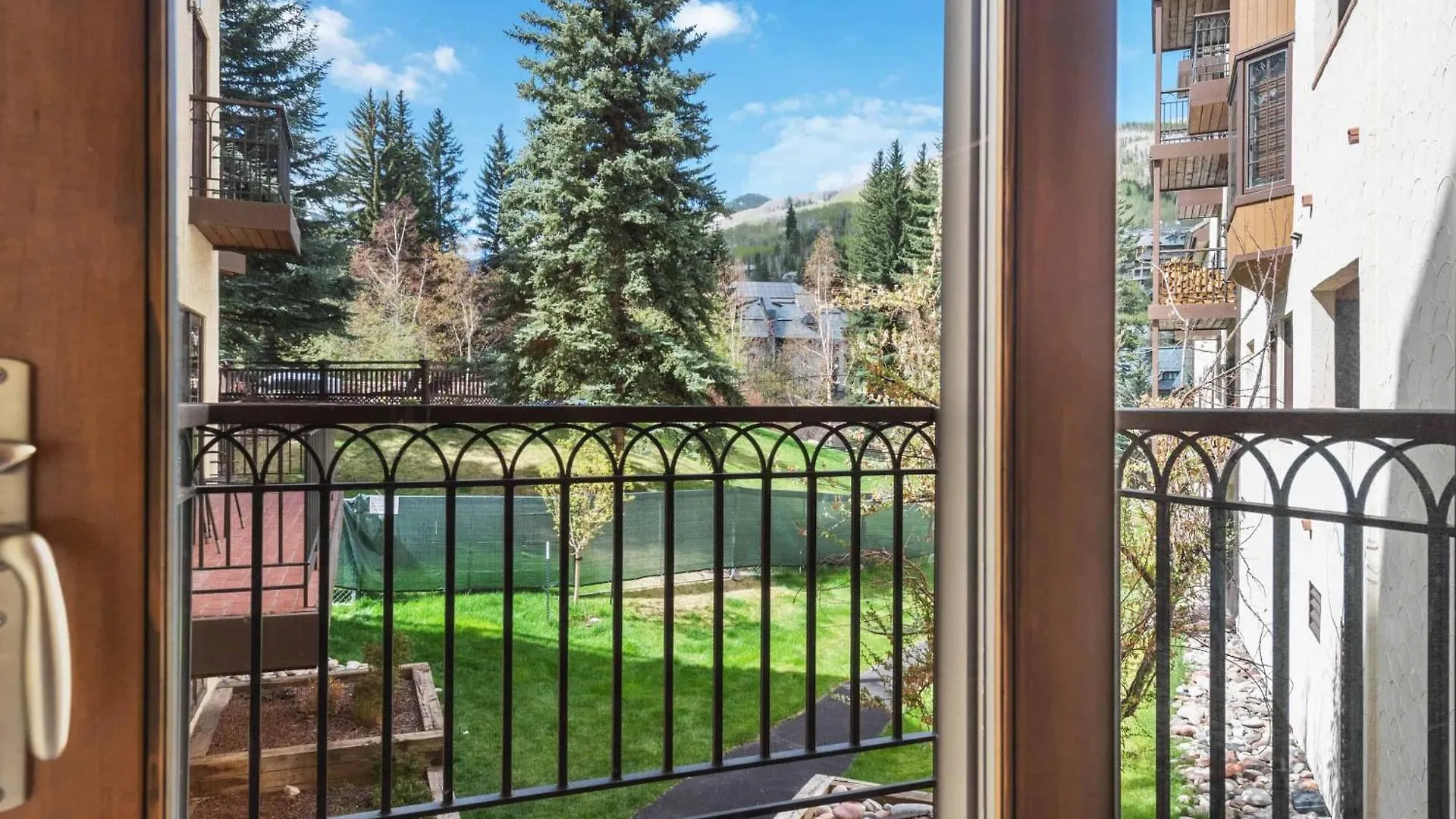 The Charter At L032 Apartment Beaver Creek