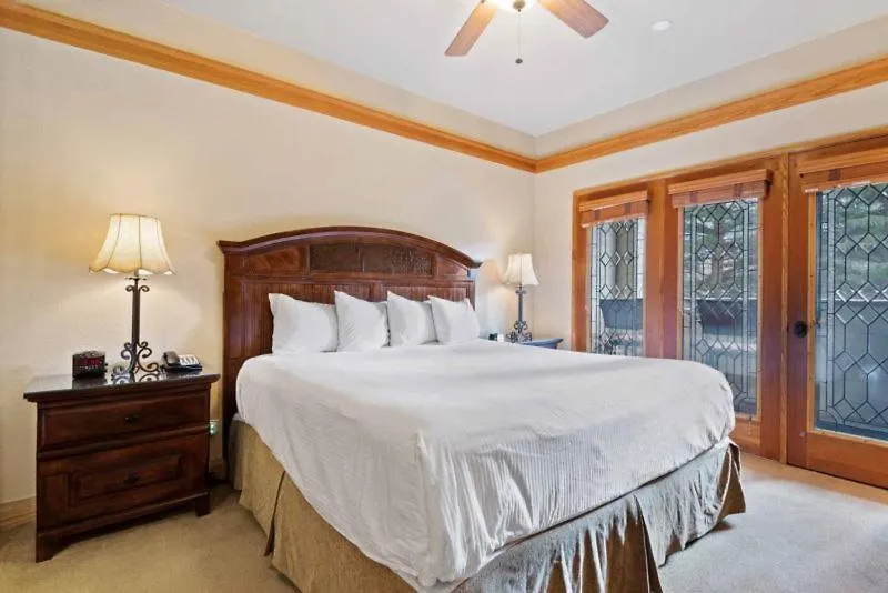 Apartment The Charter At G140 Beaver Creek