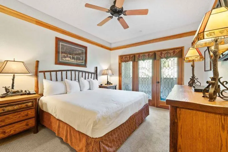 Apartment The Charter At F240 Beaver Creek