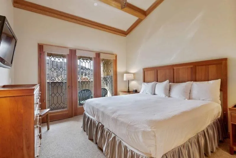 The Charter At F320 Apartment Beaver Creek
