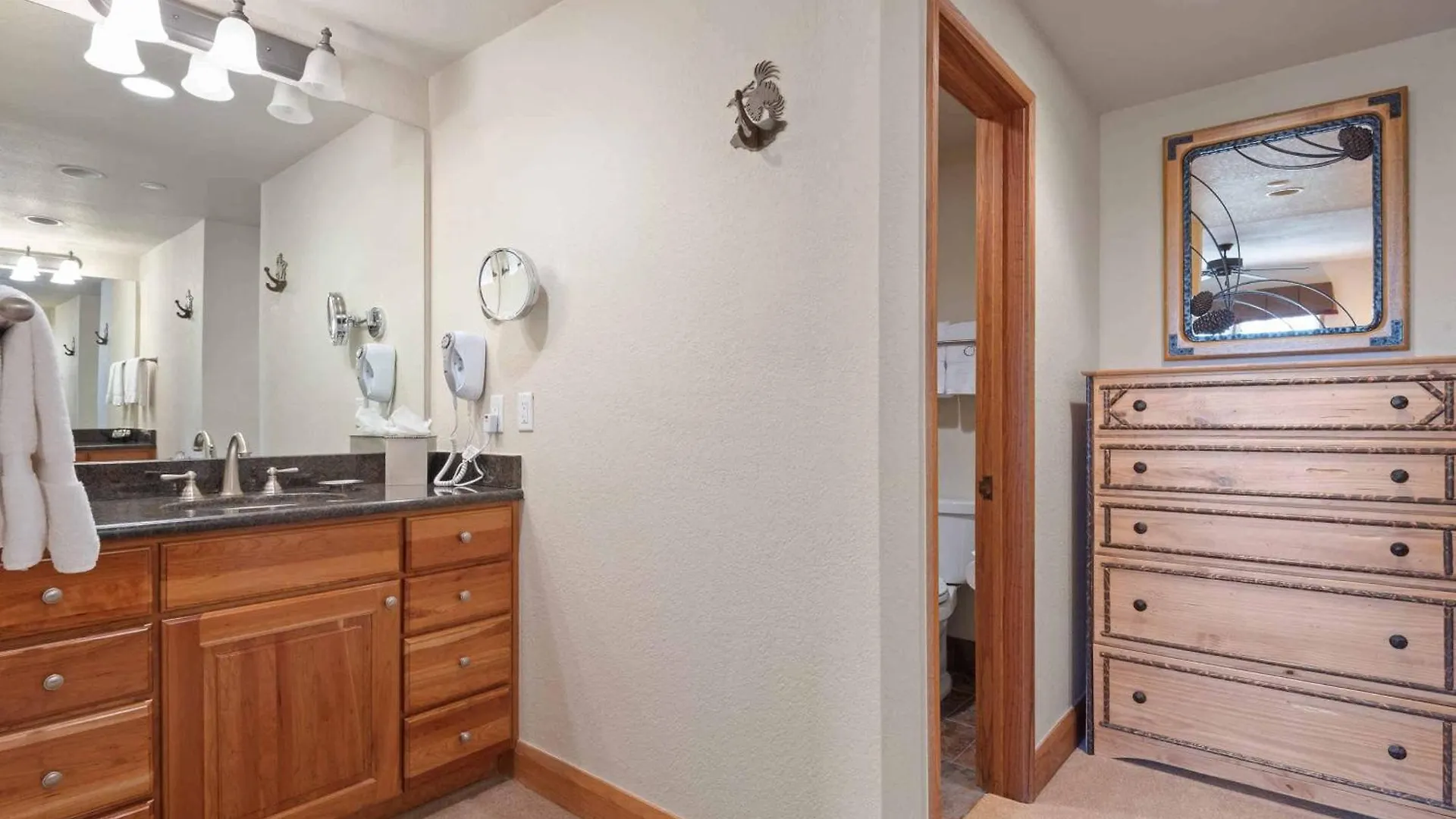 The Charter At F4405 Apartment Beaver Creek