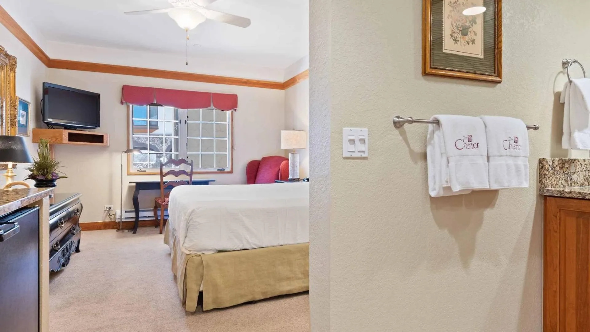 Apartment The Charter At F3105 Beaver Creek