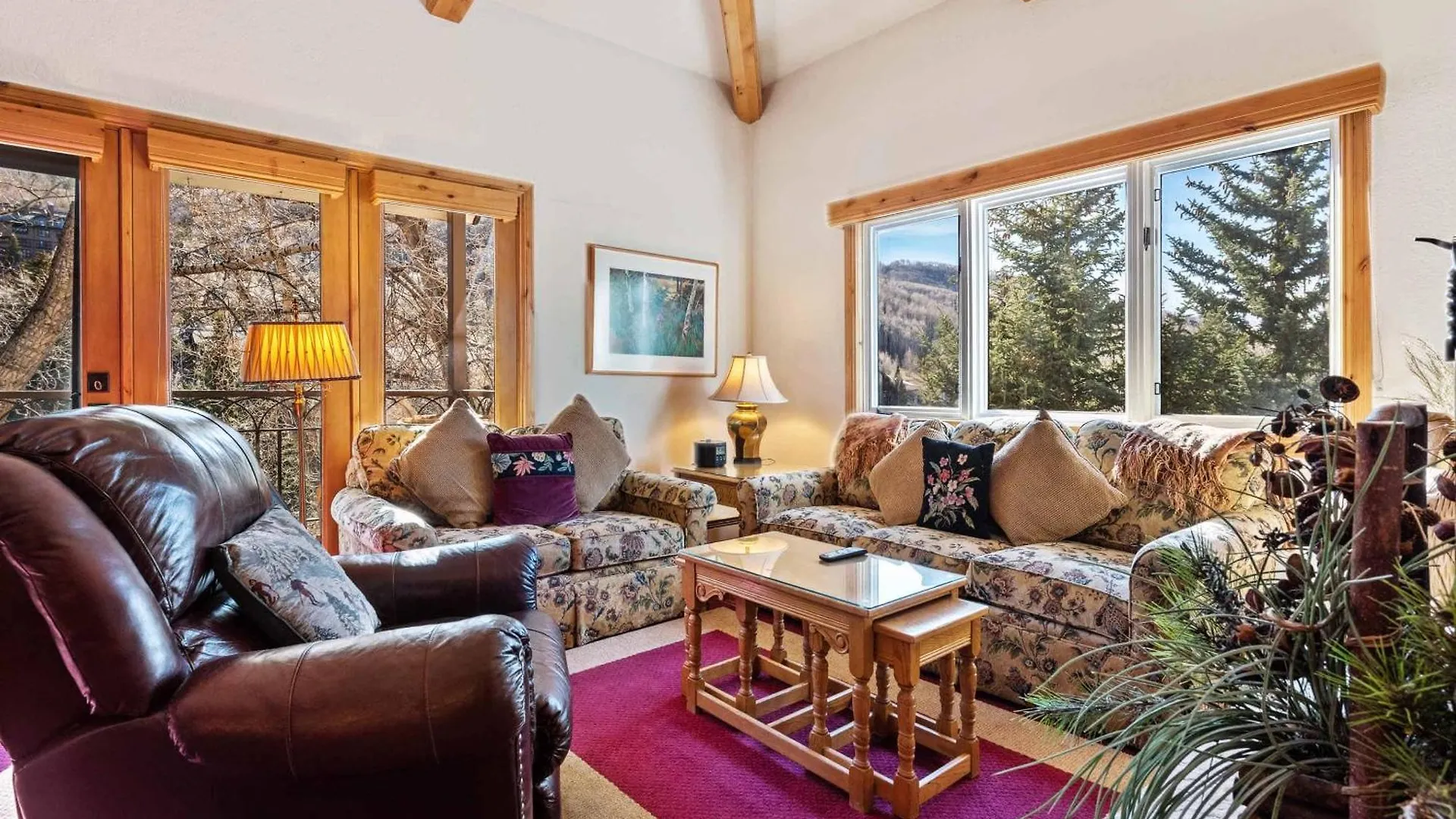 The Charter At E2205 Beaver Creek