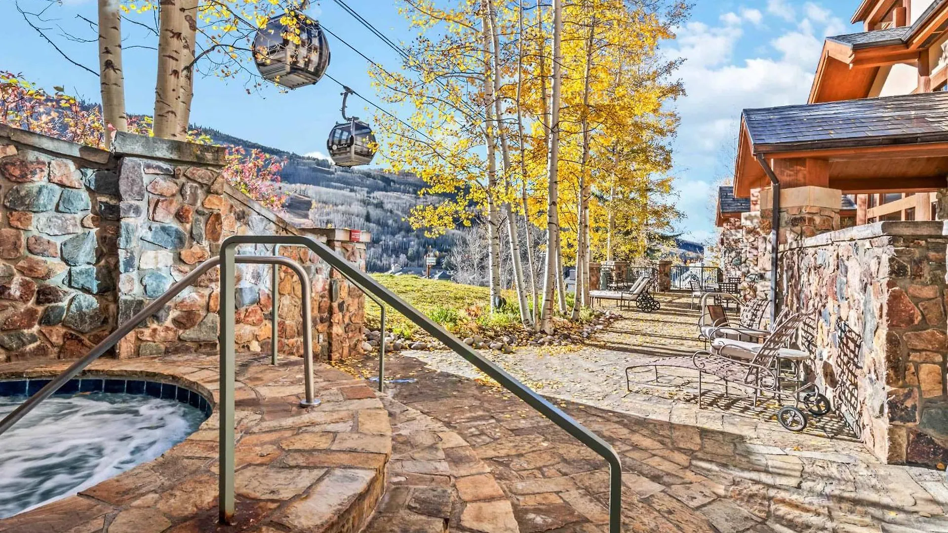 Mccoy Peak 108 By East West Hospitality Apartment *