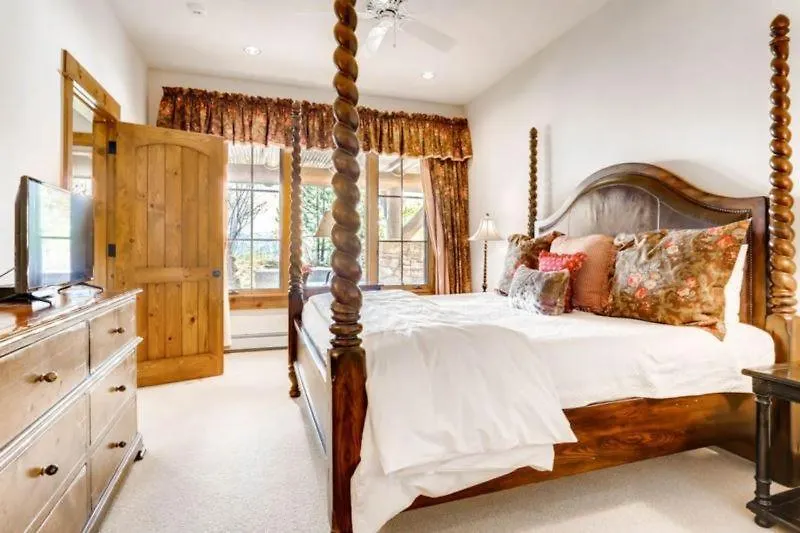 Skywatch 50 By East West Hospitality Holiday home