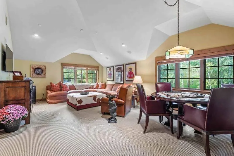 Quartermoon 1266 By East West Hospitality * Beaver Creek