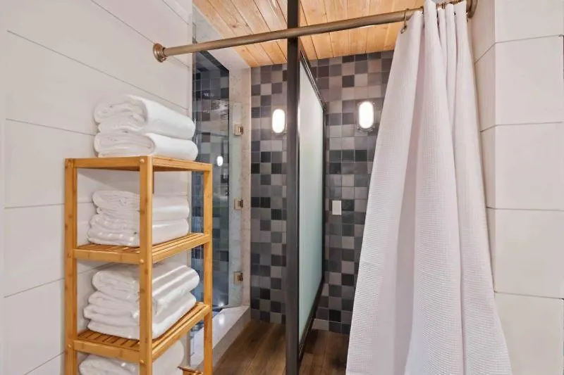 Apartment Hyatt 06 By East West Hospitality