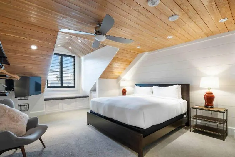 Apartment Hyatt 06 By East West Hospitality