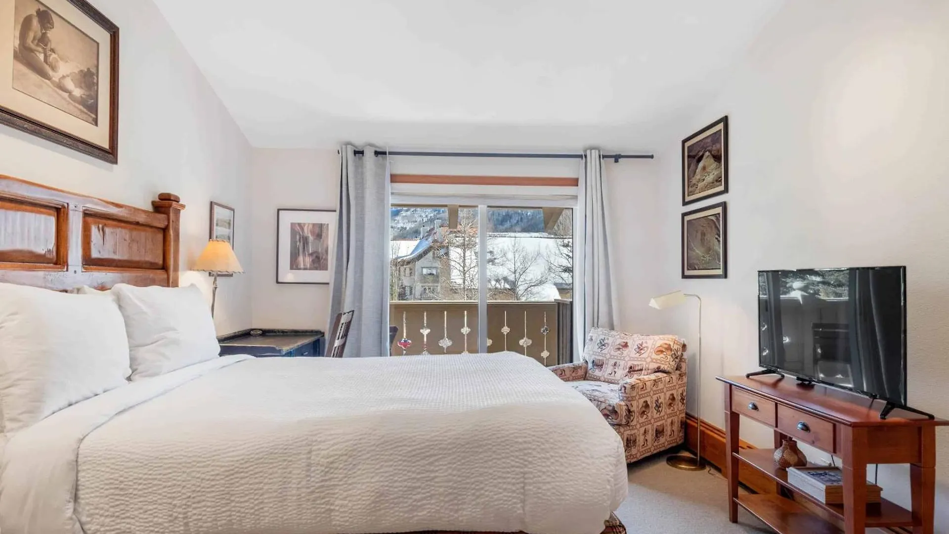 Apartment Cortina 330 By East West Hospitality