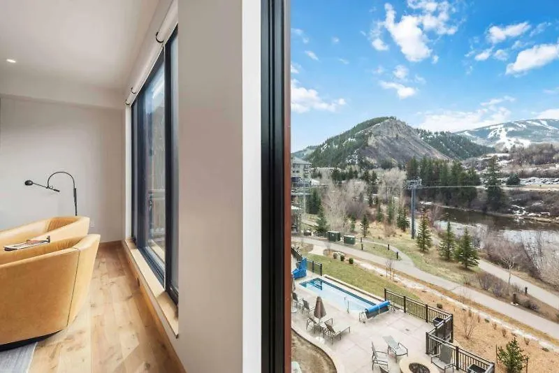 Riverfront 306 By East West Hospitality