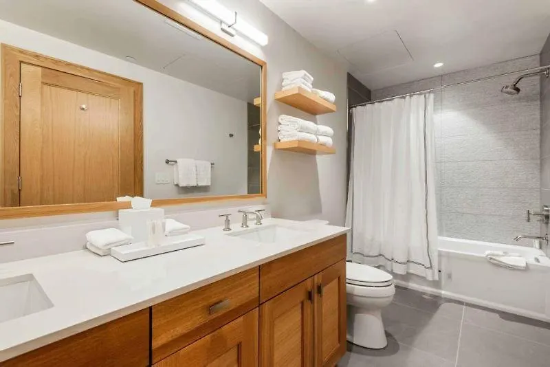 Apartment Riverfront 306 By East West Hospitality *