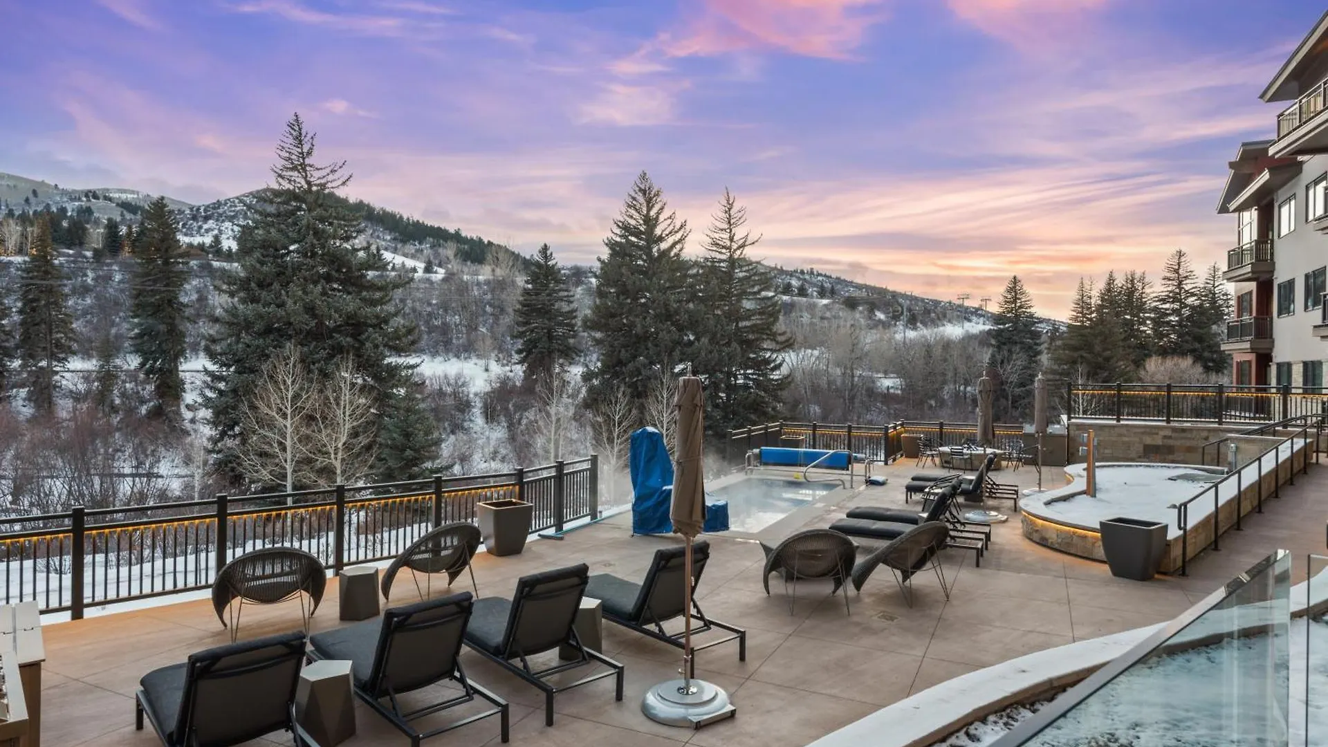 Apartment Riverfront 308 By East West Hospitality