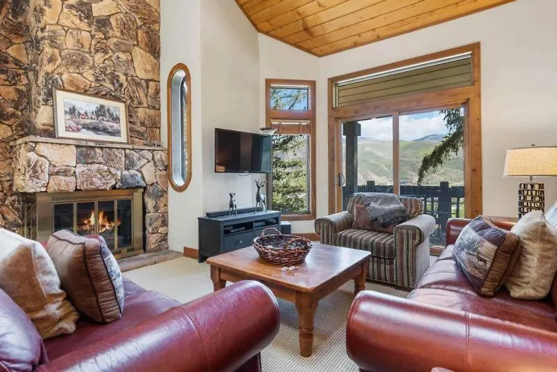 Apartment Ridgepoint Townhome 122 By East West Hospitality Beaver Creek