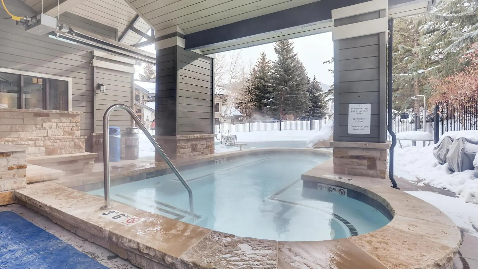 Ridgepoint Townhome 149 By East West Hospitality Apartment *