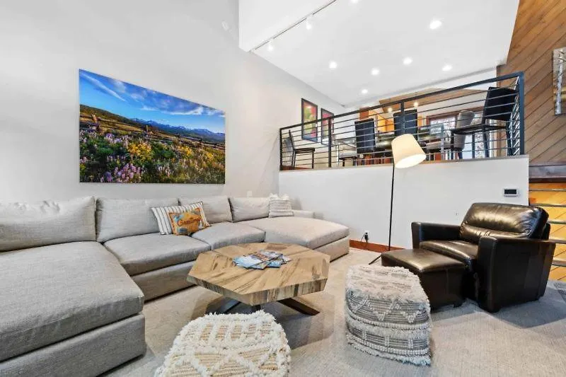 Apartment Ridgepoint Townhome 142 By East West Hospitality *