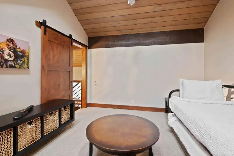 Ridgepoint Townhome 142 By East West Hospitality * Beaver Creek