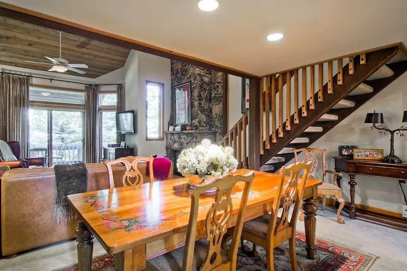 Apartment Ridgepoint Townhome 115 By East West Hospitality Beaver Creek