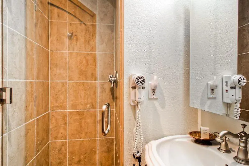 Apartment Ridgepoint Townhome 115 By East West Hospitality Beaver Creek