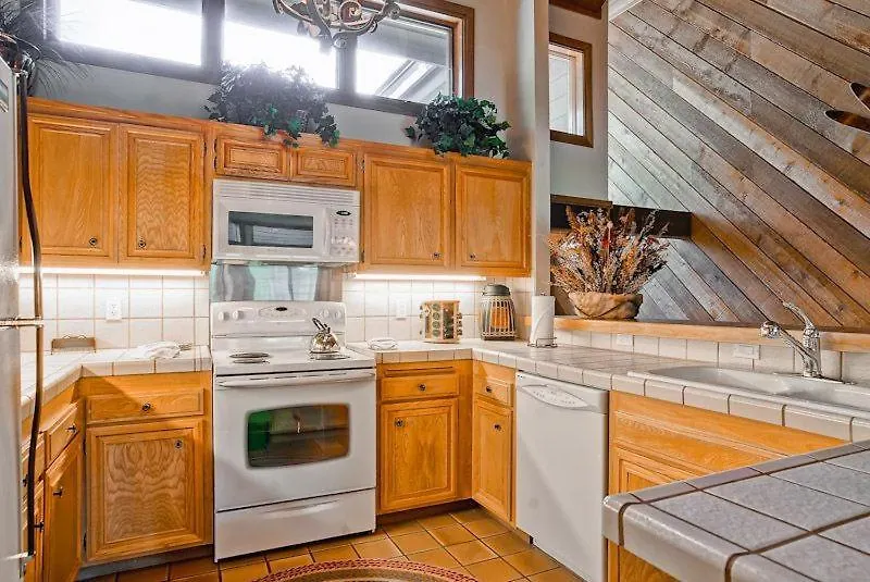 Ridgepoint Townhome 084 By East West Hospitality Apartment *
