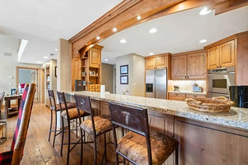 Oxford Court 406 By East West Hospitality Beaver Creek