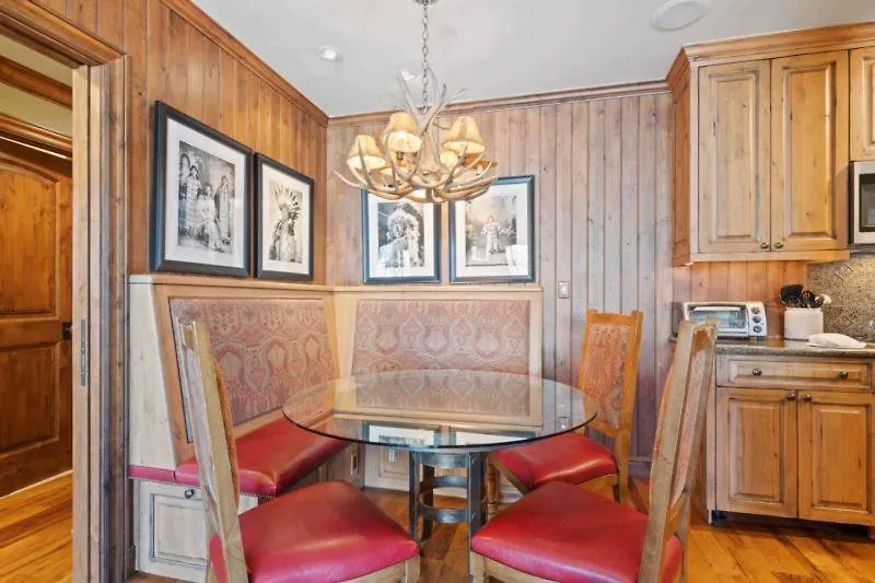 Oxford Court 303 By East West Hospitality Apartment Beaver Creek