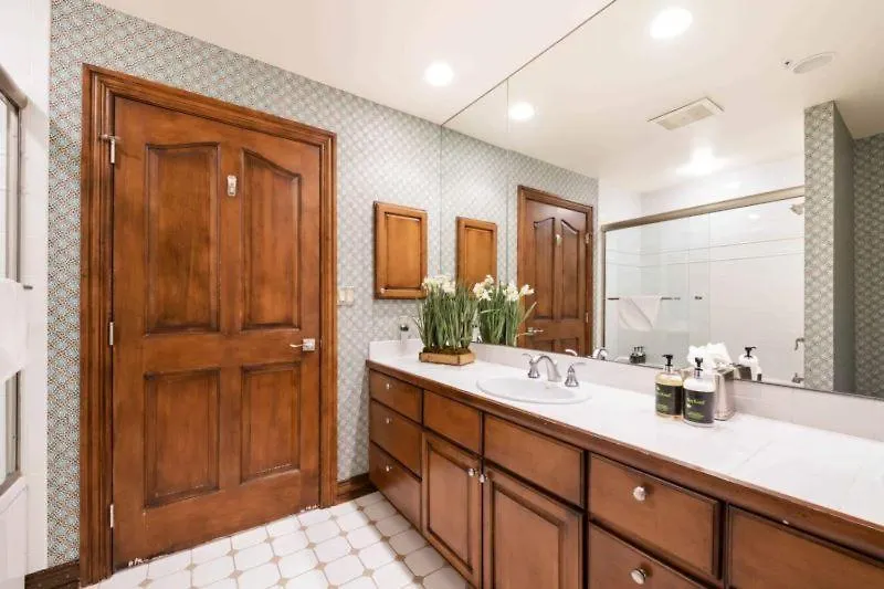 Oxford Court 210 By East West Hospitality Apartment *