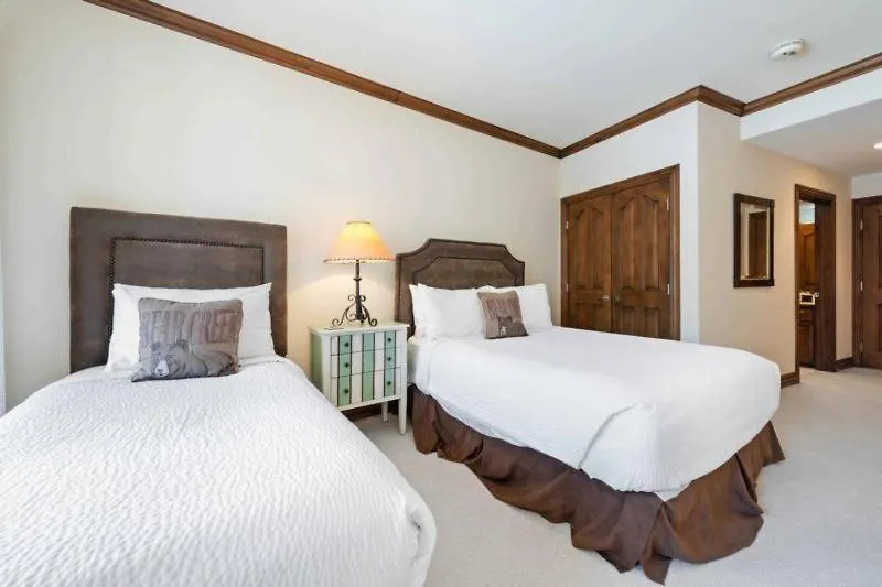 Oxford Court 210 By East West Hospitality Beaver Creek