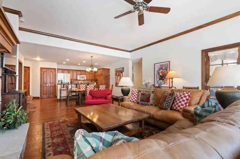 Oxford Court 210 By East West Hospitality Apartment Beaver Creek