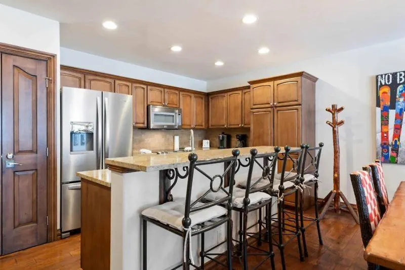 Apartment Oxford Court 210 By East West Hospitality Beaver Creek