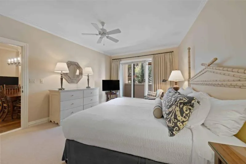 Oxford Court 208 By East West Hospitality * Beaver Creek