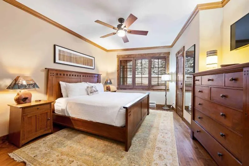 Apartment Oxford Court 108 By East West Hospitality Beaver Creek
