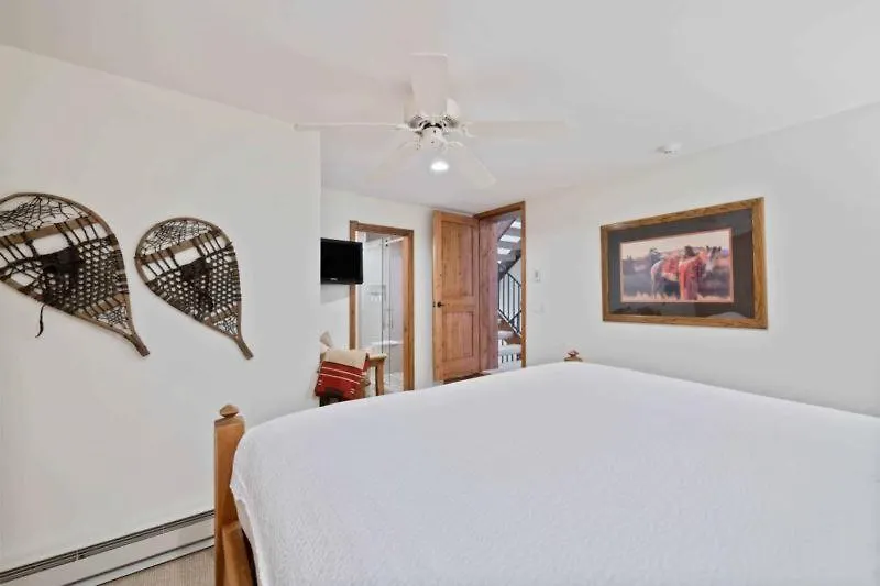 Apartment Meadows Townhome S3 By East West Hospitality