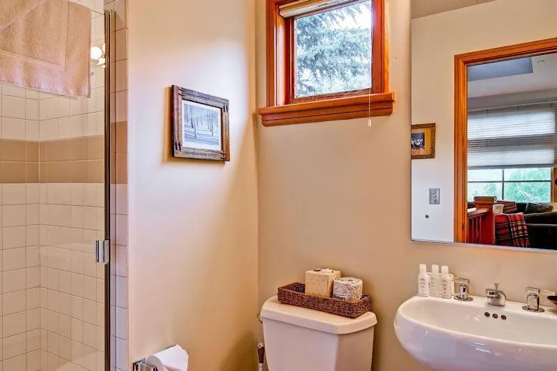 Meadows Townhome A5 By East West Hospitality * Beaver Creek