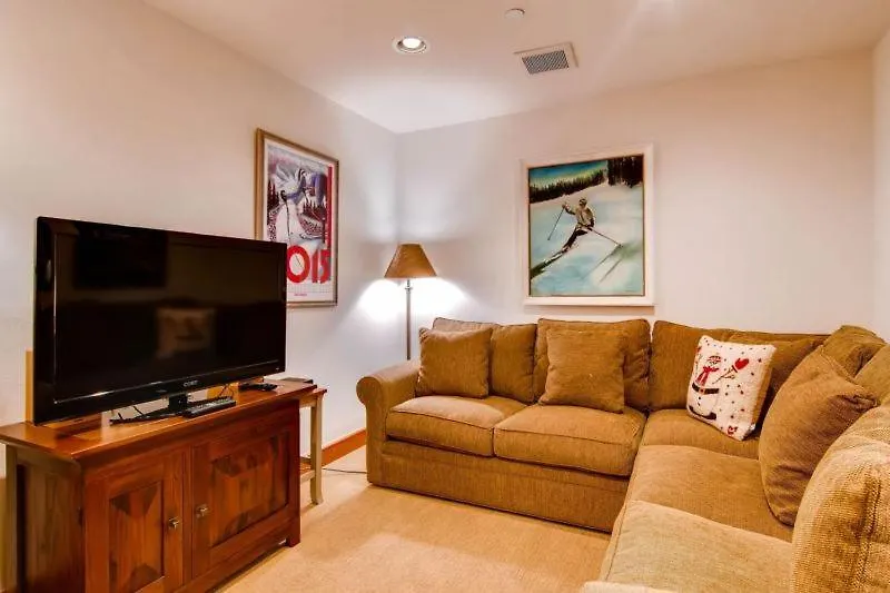 Meadows Townhome A5 By East West Hospitality Apartment