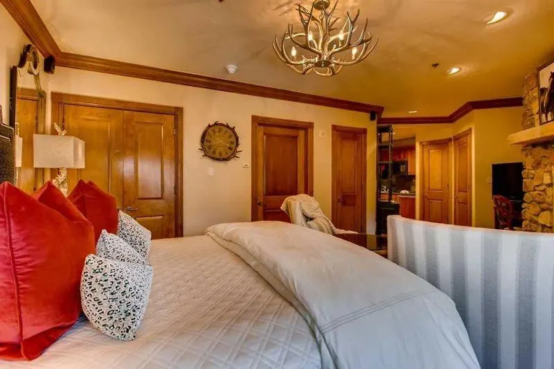 Apartment Mccoy Peak 201 By East West Hospitality Beaver Creek